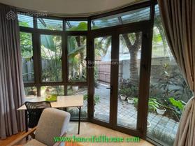 Căn nhà vườn đẹp lô góc ở Hồ Tây đầy đủ trang thiết bị cho thuê ở