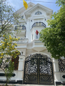 Cho thuê biệt thự đẹp tại Đường Xuân Thủy, Thảo Điền, Quận 2, Giá: 90 triệu, Diện tích: 320 m2