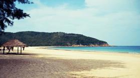 Bán đất mặt tiền 20m - Đối lưng đường Quốc Lộ 1D - Giá cực rẻ