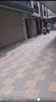 Cho thuê lâu dài nhà ô tô 7 chỗ ra vào thoải mái, 7 tầng, diện tích 38m2, ngang 5,7m, có thang máy