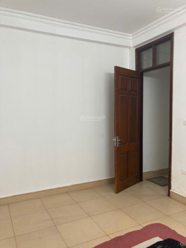 CC cho thuê nhà thích hợp làm văn phòng 60m2/sàn, giá thuê chỉ từ 5tr tại 40 ngõ 102 Khuất Duy Tiến