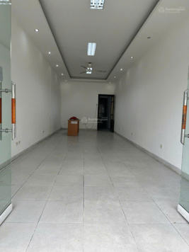 Chính chủ cho thuê nhà mặt phố 37 Khuất Duy Tiến, Thanh Xuân Bắc. Phù hợp làm VP, kinh doanh, kho