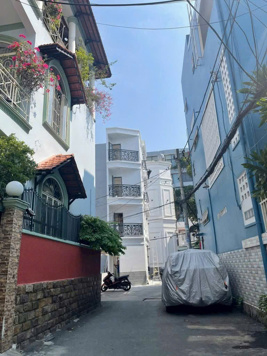 BÁN NHÀ HẺM XE TẢI KINH DOANH ĐỈNH PHAN ĐÌNH PHÙNG P15 PHÚ NHUẬN - SÁT BÊN Q1