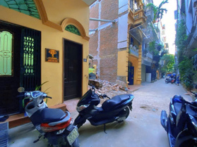 Bán nhà Hoàng Quốc Việt, Cầu Giấy Oto vào nhà. 64m2 x 4 tầng x Mt 5.7, giá 16,8 tỷ