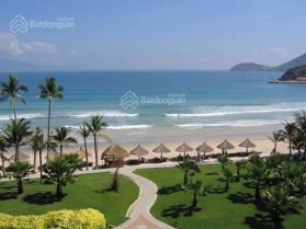 Bán khách sạn MT Yên Ninh, TP Phan Rang, DT: 1528m2, view biển và núi. LH: 0909 556 745