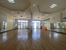 Khách định cư Mỹ cần bán gấp nhà mặt tiền trung tâm TP Phan Rang, tiện KD nhà hàng, KS