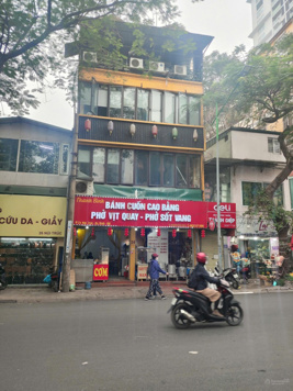 Chính chủ cho thuê nhà mặt phố Núi Trúc mặt tiền 6m, DTSD 50m2 x 4 tầng, Q. Ba Đình, HN