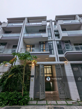 Cho thuê nguyên căn hầm + 4 lầu KĐT Vạn Phúc đầy đủ nội thất vừa ở vừa làm văn phòng 30 triệu/tháng