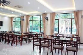 Khách sạn 3 mặt tiền Cửa Lò vị trí đắc địa, bám đường lớn