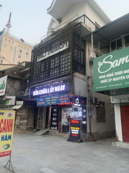 Bán căn góc đường Nguyễn Thị Minh Khai. Diện tích 70m2. Đối diện chi cục Thuỷ Lợi. MT 5.65m