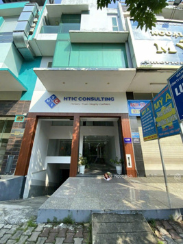 Cho thuê nhà mặt phố ở Hoàng Quốc Việt, Q7, HCM giá: 55 triệu, 132m2 view đẹp, có hầm và thang máy