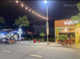 Bán 2 lô đất mặt tiền 10m ngay cổng KĐT Trái Diêm 3 đường 13.5m, gần trung tâm, giá chỉ 2 tỷ/lô