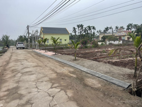 Bán lô đất đối diện cổng khu công nghiệp Vsip