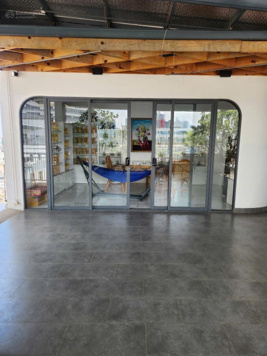 Cho thuê mb sân thượng 250 m2 kinh doanh tự do 88 tr/ tháng thương lượng