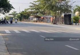 Hạ giá bán ngay MTĐ Bờ Kinh, Vĩnh Long. Gần trường THPT Chuyên Nguyễn Bỉnh Khiêm, 120m2/850tr, SHR