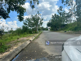 Đi nước ngoài cần bán đất Đ. Phan Văn Đáng, Trường An, gần SVĐ tỉnh Vĩnh Long, 120m2. SHR