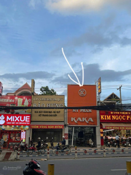 Cho thuê nhà nguyên căn 200m vị trí đắc địa, vừa ở vừa Kinh Doanh gần chợ sầm uất nhất khu vực