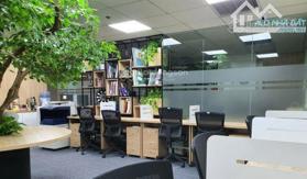 Cho Thuê Văn Phòng Nguyễn Văn Huyên 180m2 giá 33 triệu/tháng view kính thoáng đẹp