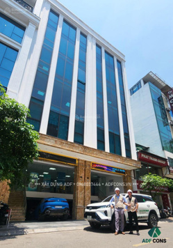 Cho thuê mặt bằng kinh doanh phố Lê Văn Hưu 100m2 x 8 tầng mặt tiền 5m giá hợp lý 0913 319 386