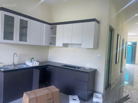 Bán ngôi nhà mới xây tại trục chính đường Bà Triệu - Tiền Châu - Phúc Yên, view sông cực mát mẻ