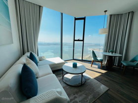 Lời luôn 200 triệu khi mua căn hộ view biển, full nội thất, sẵn sổ đỏ trung tâm Hạ Long