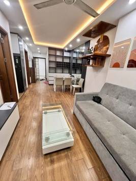 Chủ gửi bắn căn 2 ngủ  2 vệ sinh Tòa Gemek 2, DTSD 66m giá 3.5 tỷ có thương lượng