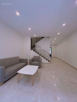 Cho thuê nhanh biệt thự 5 tầng, 60m2 nội thất mới tinh, giá 7tr/th Vinhomes Ocean Park 3