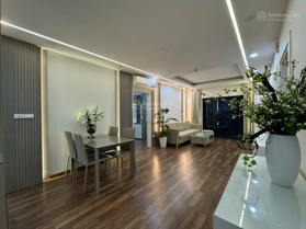 Biệt thủ phố Bùi Xuân Phái, Mỹ Đình 2, dt 180m2, nhà 3,5 tầng giá thuê 35tr/th. Lh 0987 265 587