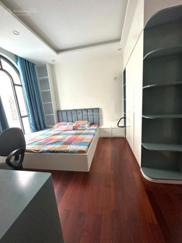 Biệt thự 4 phòng ngủ khép kín, đủ tiện nghi phân khu Sao Biển- view hồ đẹp lung linh 30 tr