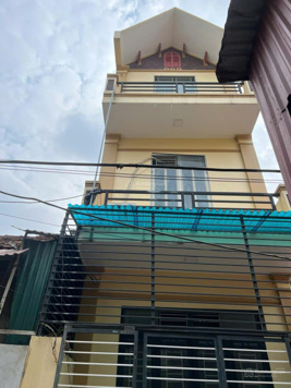 Chính chủ cần cho thuê gấp nhà 3 tầng ở thôn Mộc Hoàn, Xã Vân Côn, Hoài Đức giá chỉ 3,5tr/tháng