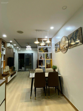 Em cần bán căn hộ 2 ngủ ,2wc ,2 ban công đông nam dt sử dụng: 65,5m2 full sẵn sổ hồng