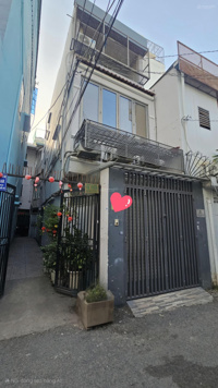 Bán Nhà Mặt Phố Phó Đức Chính, 7,95 tỷ, 48m2, 4PN, 3WC, Chính Chủ, Q.Bình Thạnh, HCM