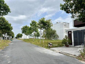 Bán nhanh nền tại Tp Vĩnh Long, 120m2, Nằm Ngay trung tâm khu dân cư đông đúc nhiều người sinh sống