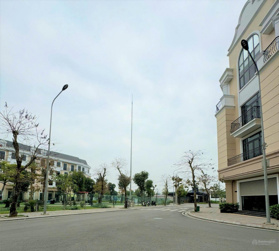 Góc nở hậu đối diện CV thể thao Vincom Đông Hà - chính chủ cần bán