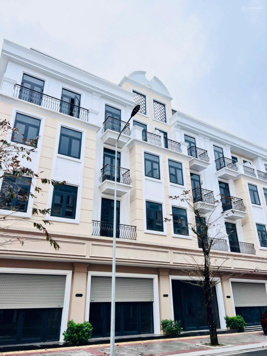 Chính chủ cần bán gấp liền kề HG02 - 62.5m2 giá 4tỷ - Vincom Quảng Trị