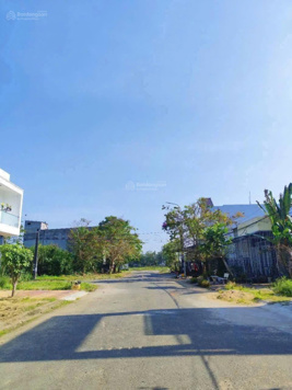 Bán lô đất đường Nguyễn Chí Thanh, Phường 6, TP Sóc Trăng, Sóc Trăng (gần VinCom), SHR, 120m2