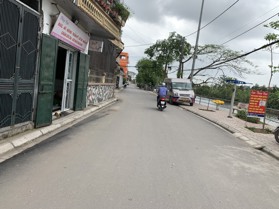 Cần bán mảnh đất 82m2 tặng nhà 2 tầng tại Thôn Vàng, Cổ Bi, Gia Lâm, Hà Nội.