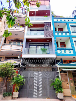 Bán gấp nhà HXH 8m đường Bàn Cờ Q3, DT 4,1m x 18m 5 tầng, NTCC, giá 19.8 tỷ (còn TL)