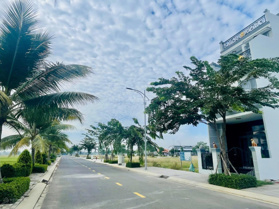 Đất nền giáp Bình Chánh - TPHCM (sổ sẵn), cách dự án Eco Retreat chỉ 500m. Giá bán chỉ từ: 2 tỷ/nền