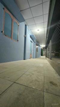 Cho thuê gấp toàn bộ nhà 86/8 Võ Thị Thừa, khuôn viên 232m2, nhà 150m2, 4 phòng trống, 1 bếp, 1WC