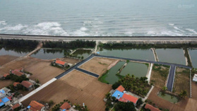 Chính chủ bán gấp căn mặt biển, 140m2 full thổ cư, sang tên ngay.