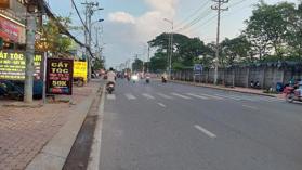 Giảm sâu 5tỷ. Bán gấp MT Lê Văn Chí, Linh Trung, Thủ Đức. 210m2. Ngang khủng 7.1m