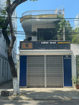 Bán nhà 2 tầng 2 MT Huỳnh Ngọc Huệ, 100.4m2. Giá rẻ