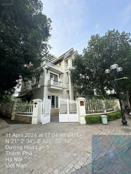 Bán biệt thự Vinhomes Riverside căn góc Hoa Lan 501. Đang cho thuê thu nhập 75 triệu/tháng