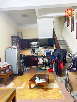 6,8 TỶ CÓ NHÀ HOÀNG HOA THÁM DÂN XÂY KCBT 35M2x3TẦNG, NGÕ THÔNG, RA OTO 30M Ở NGAY