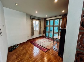 🌸 Đống Đa - Dân Xây ngõ nông gần phố. DT 39m x 5 tầng , mặt tiền 4m . Sổ đỏ chính chủ.