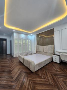 HIẾM) Bán nhà phố Minh Khai, phân lô VIP, ô tô tránh, vỉa hè, 72m2, mặt tiền rộng 5.5m, 21.5 tỷ