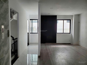 Cho thuê nhà 7x21m đường Đinh Thị Thi tại KĐT Vạn Phúc City, 58 triệu/th, 147m2 DTSD ~530m2