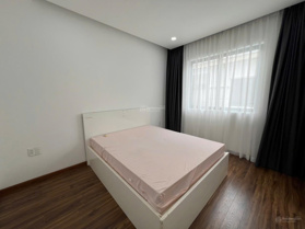 Cho thuê biệt thự Ninesouth Phước Kiển Nhà Bè DT 140m2 trệt 2lầu full nội thất giá 25tr/tháng .