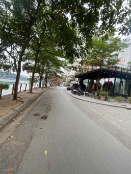 Cho thuê biệt thự view hồ Văn Quán 314m2, lô góc siêu thoáng phù hợp cafe, nhà hàng